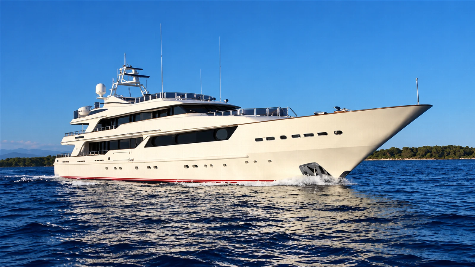 Elite Benetti 184 ft available for charter in Dubai