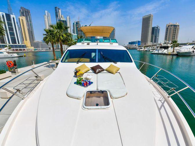 yacht price dubai rent