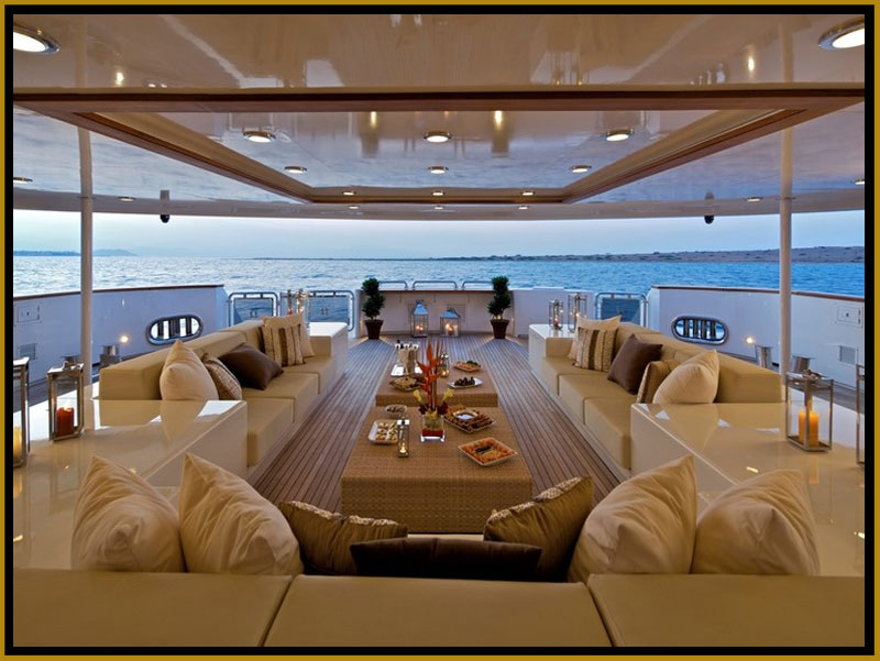 RENT A YACHT WITH LUXURY CARS​