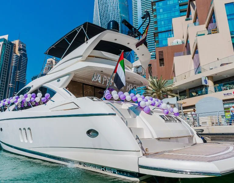Elite Pearl Charter-Top yacht celebration