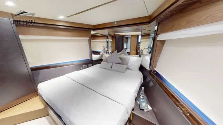 elite pearl charter - Ferreti 67ft