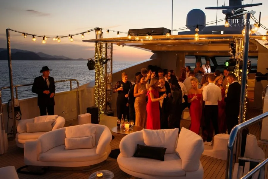 Yacht Party - Elite Pearl Charter