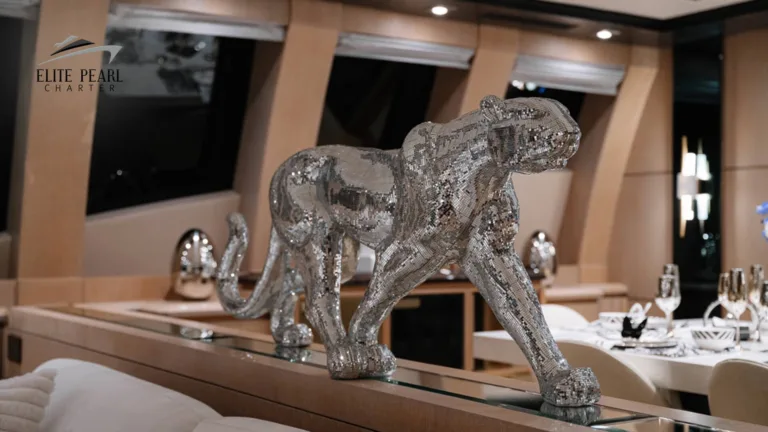 ELITE ROYALTY 134 FT | ELITE PEARL CHARTER View 3