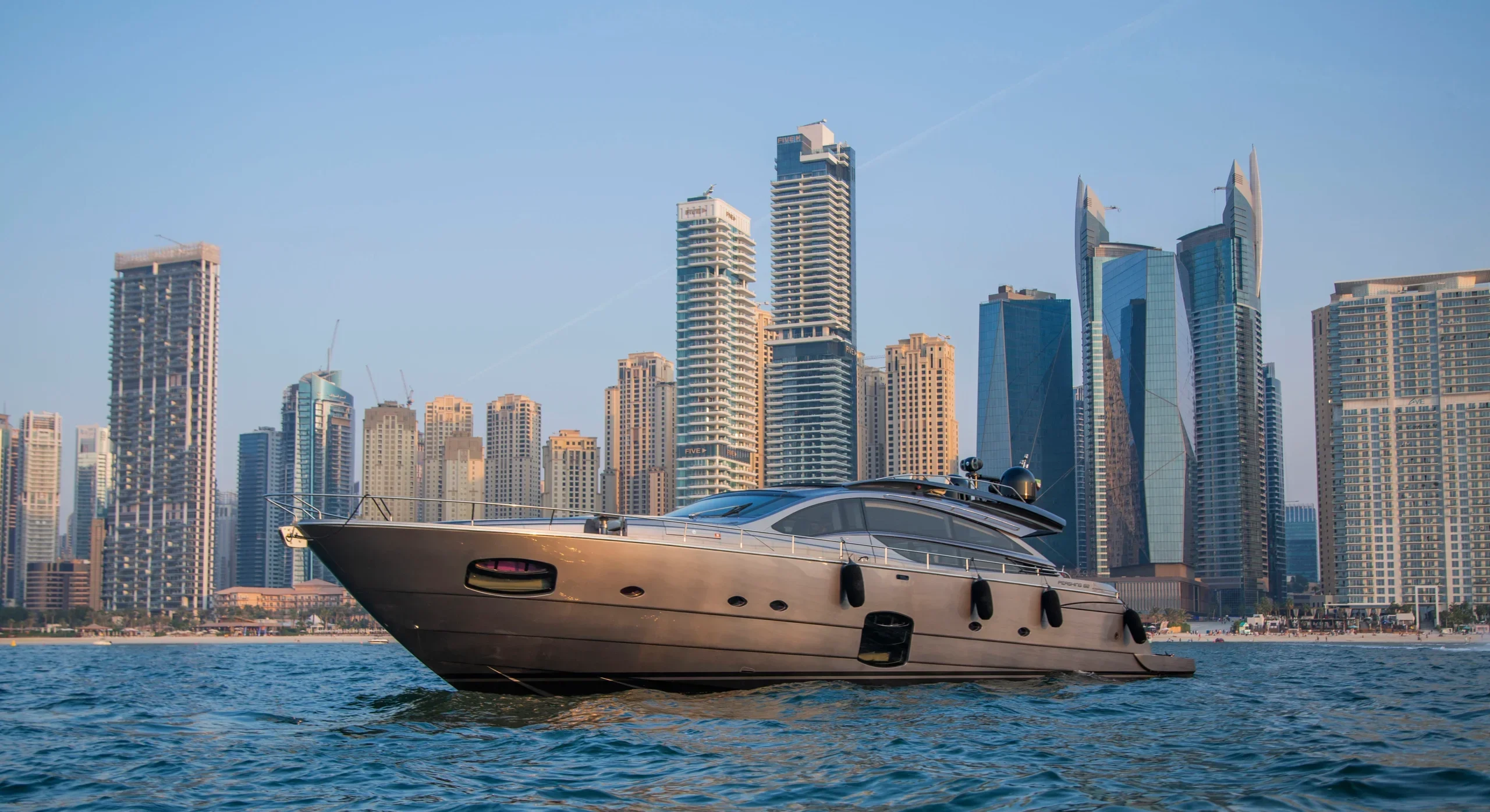 ELITE 82 PERSHIG | ELITE PEARL CHARTER