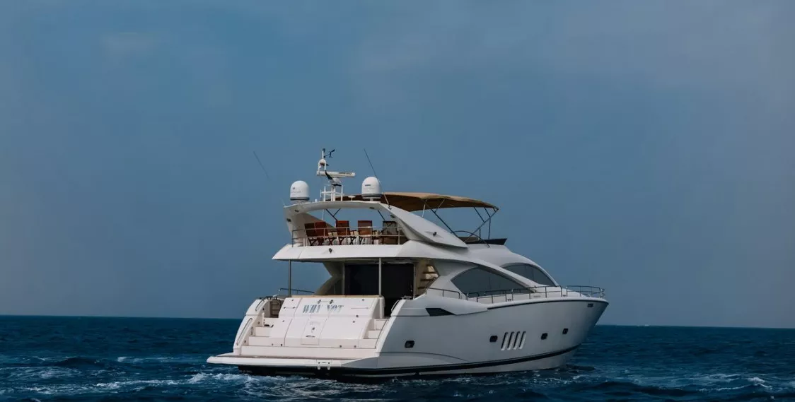 Elite Yachts 82 FT Sunseeker View 3