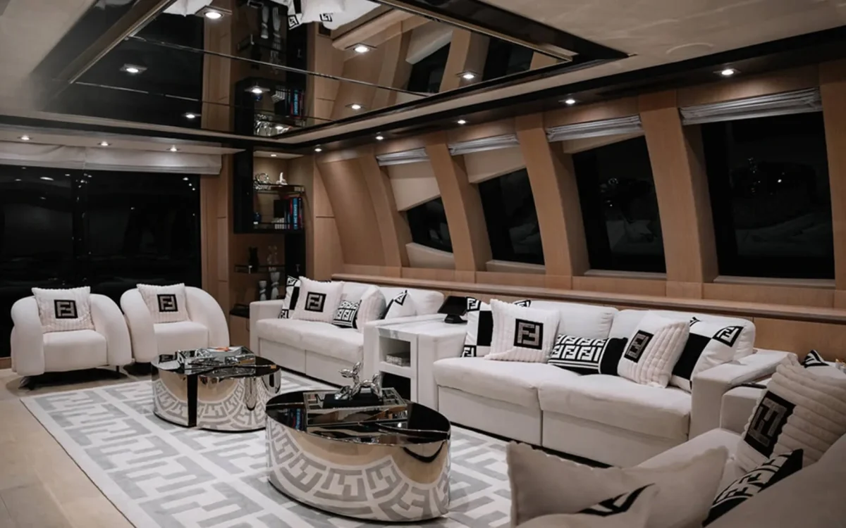 elite pearl charter - elite royalty 134 ft. Dubai Yacht Charter for Film and Photography Shoots image blog