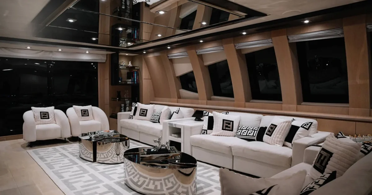 elite pearl charter - elite royalty 134 ft. Dubai Yacht Charter for Film and Photography Shoots image blog