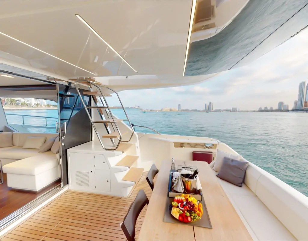Elite Ferretti 67, photo 7 of 9