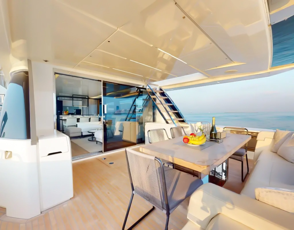 Elite Ferretti 78, photo 2 of 9