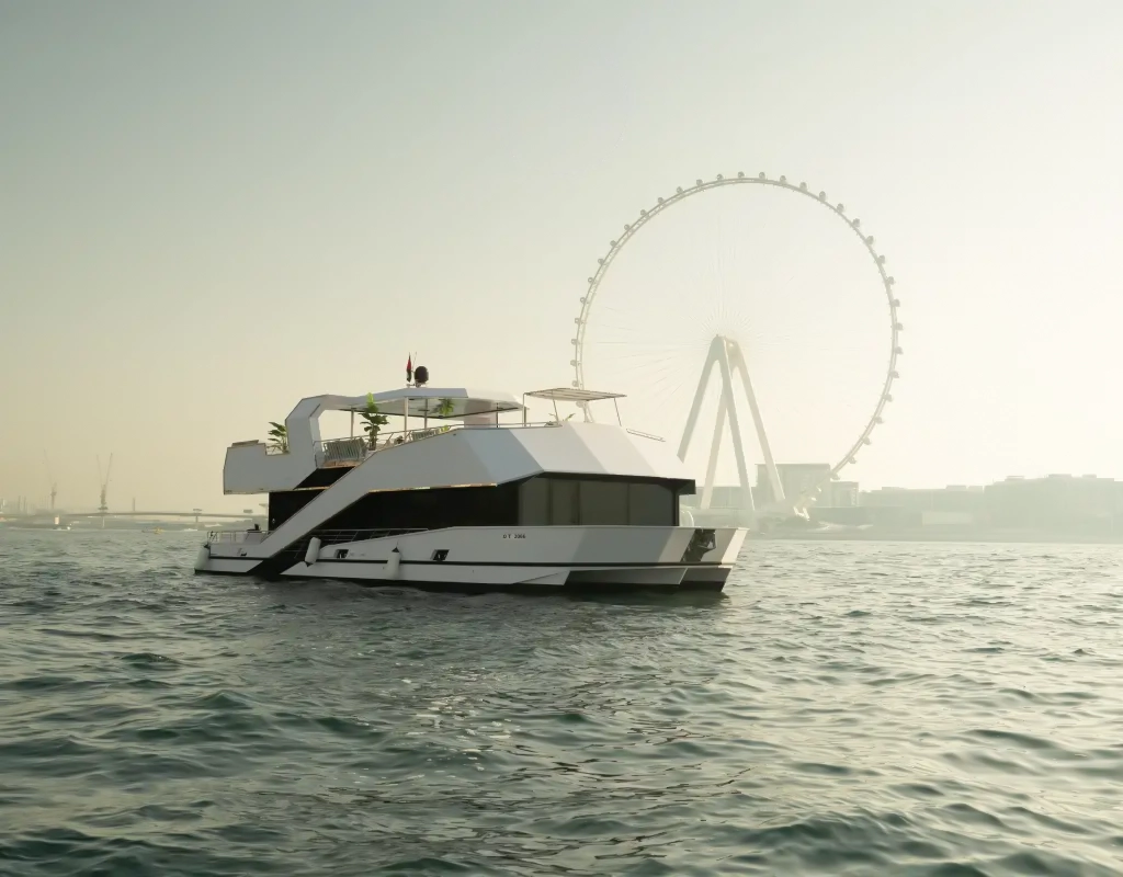 Elite Modern Boat, photo 2 of 9