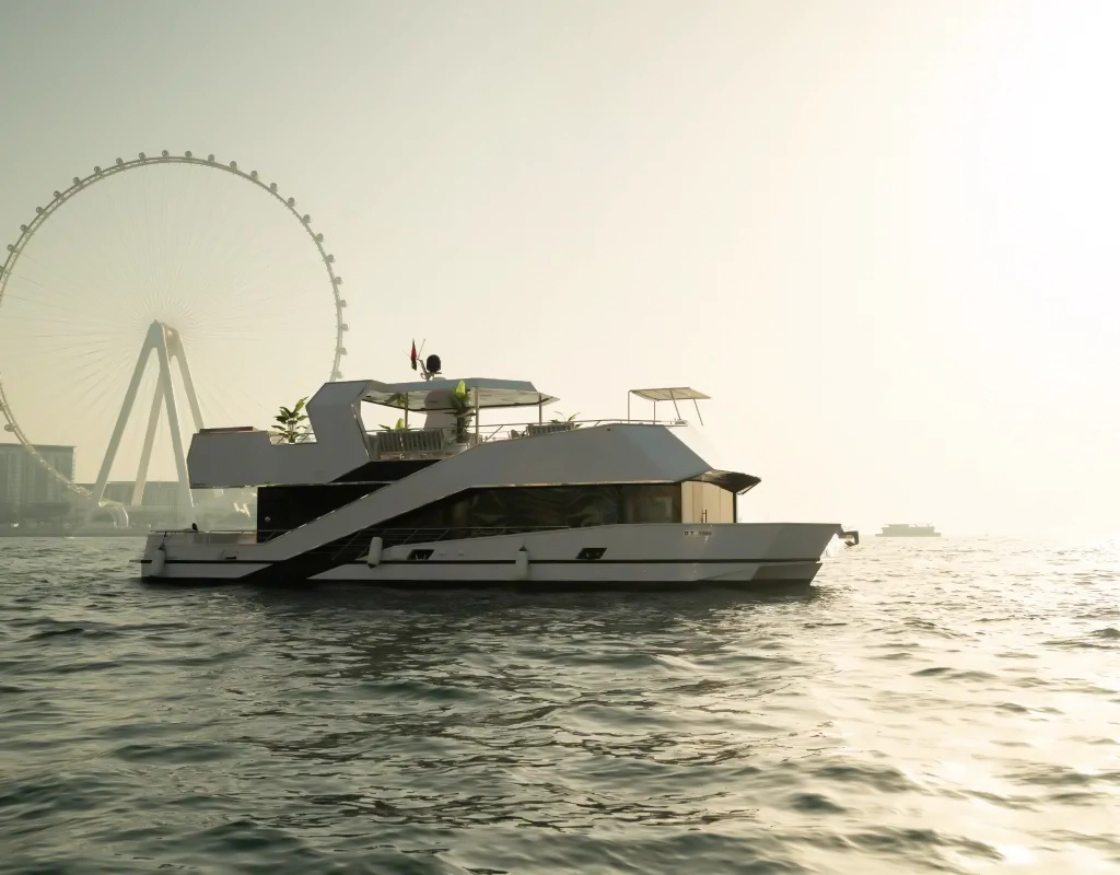 Elite Modern Boat, photo 3 of 9