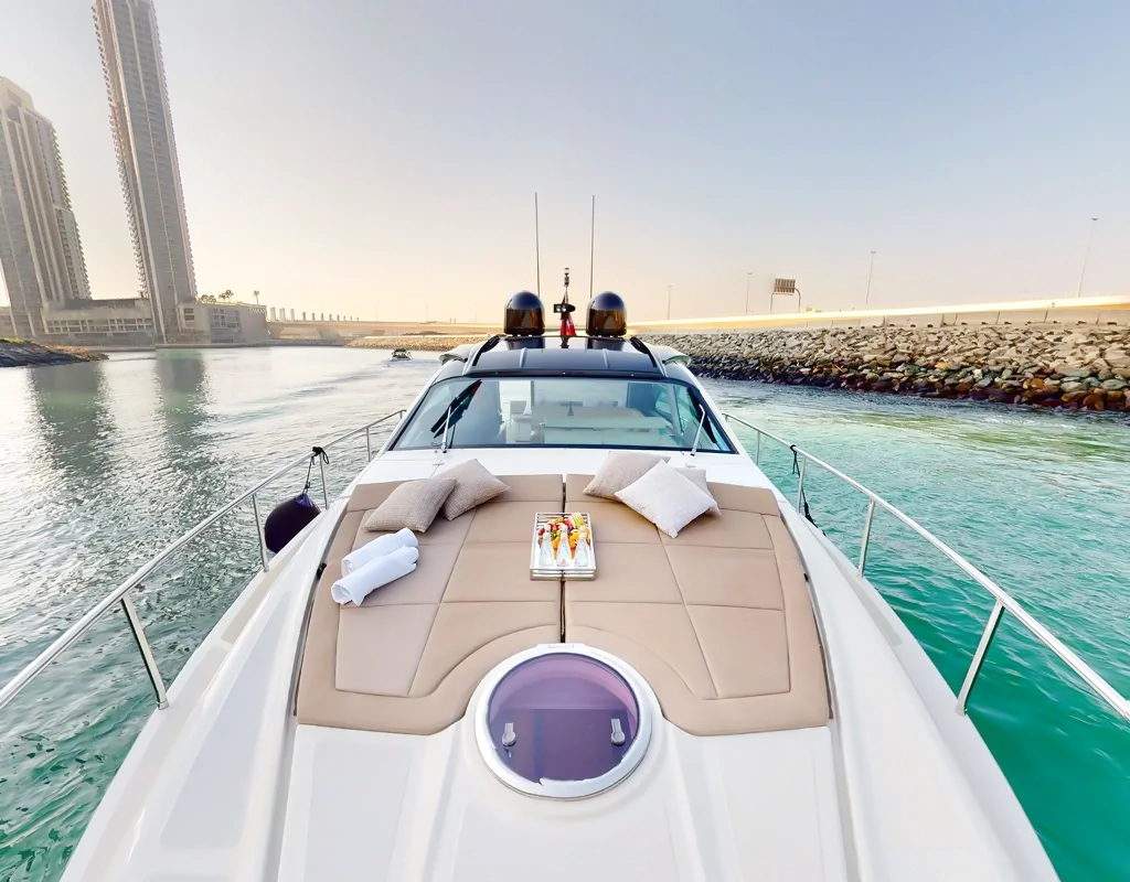 Elite Pershing White, photo 3 of 9